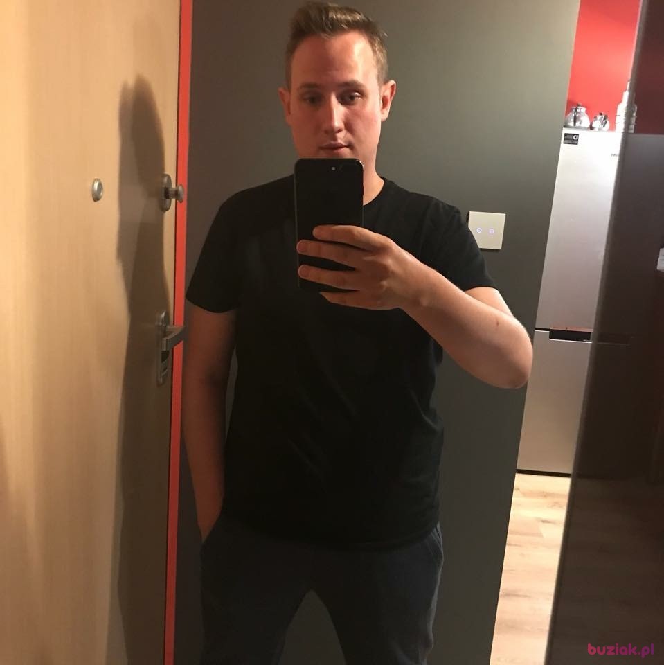 Adrian, Male, 29, Sandomierz, Polska: 1