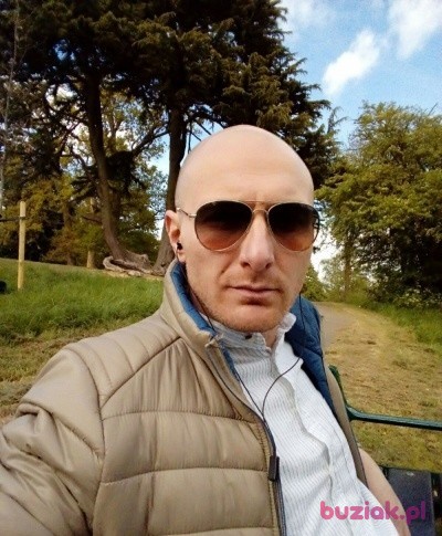 Foxy81, Male, 43, Wielka Brytania: 1