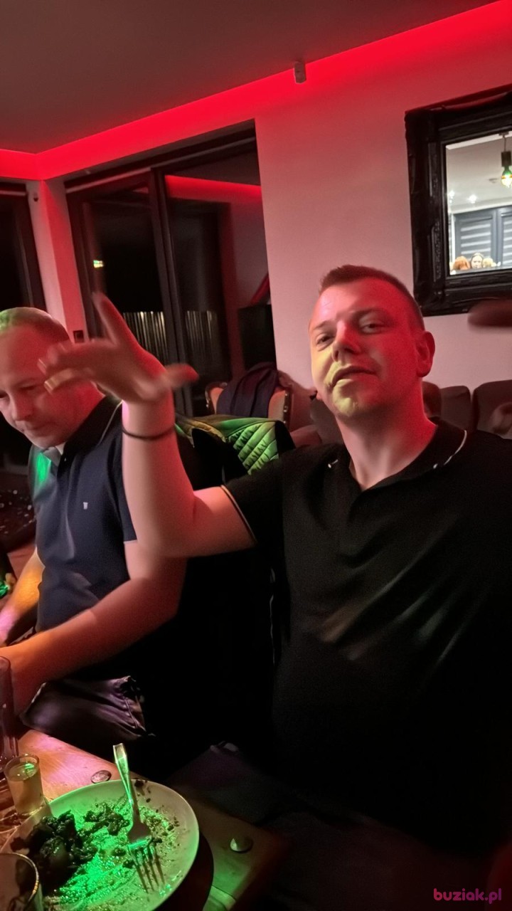 Pawel, Mężczyzna, 37, Wednesfield, Wielka Brytania: 1