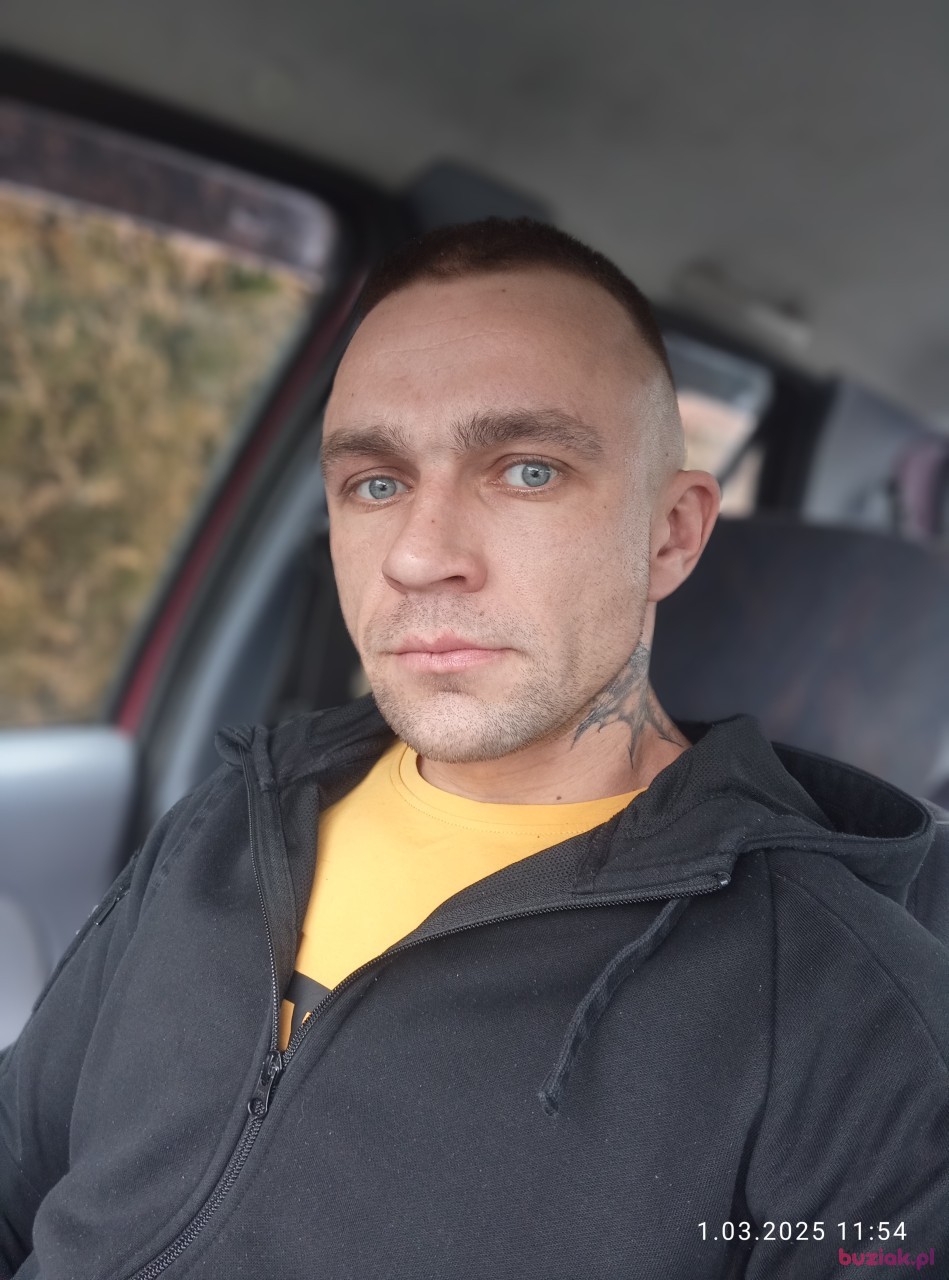 Mariusz, Mężczyzna, 33, Kamieńsk, Polska: 1