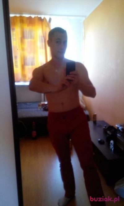 Tomek, Male, 32, Gdynia, Polska: 1