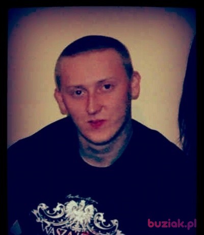 Adi, Mężczyzna, 29, Wielka Brytania: 1