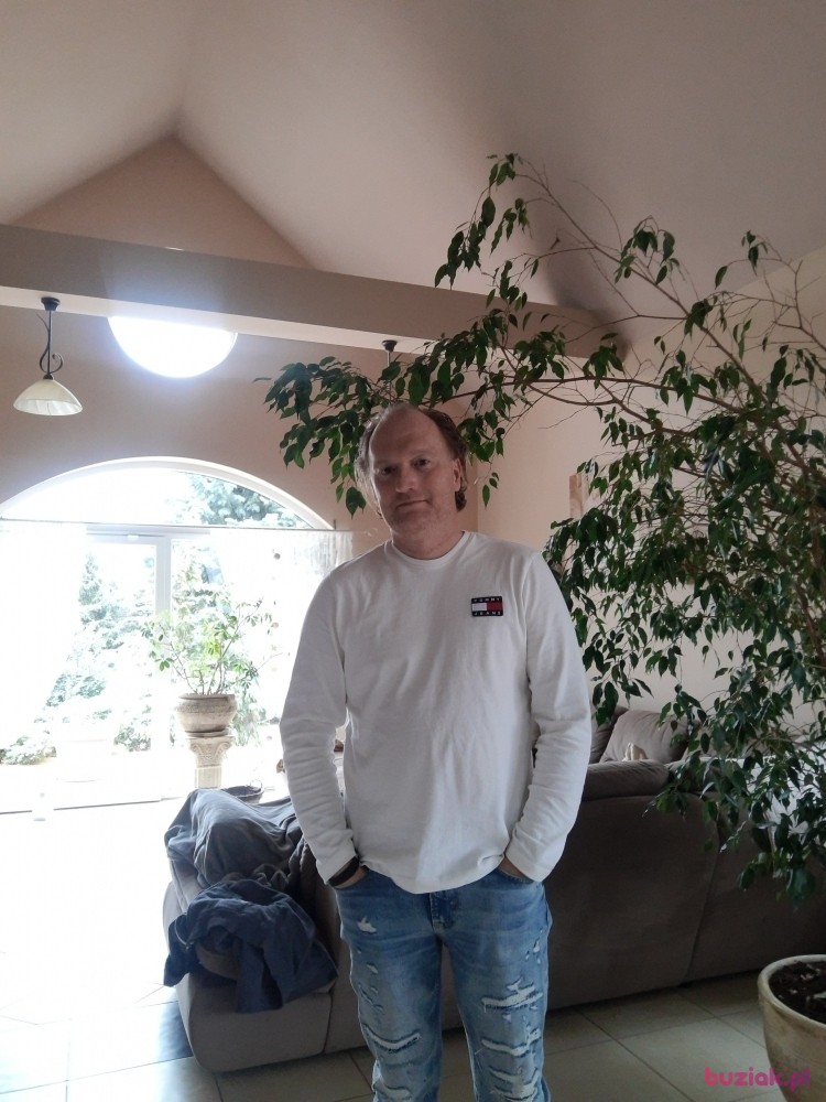 Tomek , Male, 48, Poznań, Polska: 1