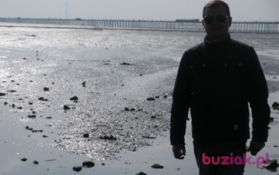 max, Male, 45,  Miami Florida, USA: 1