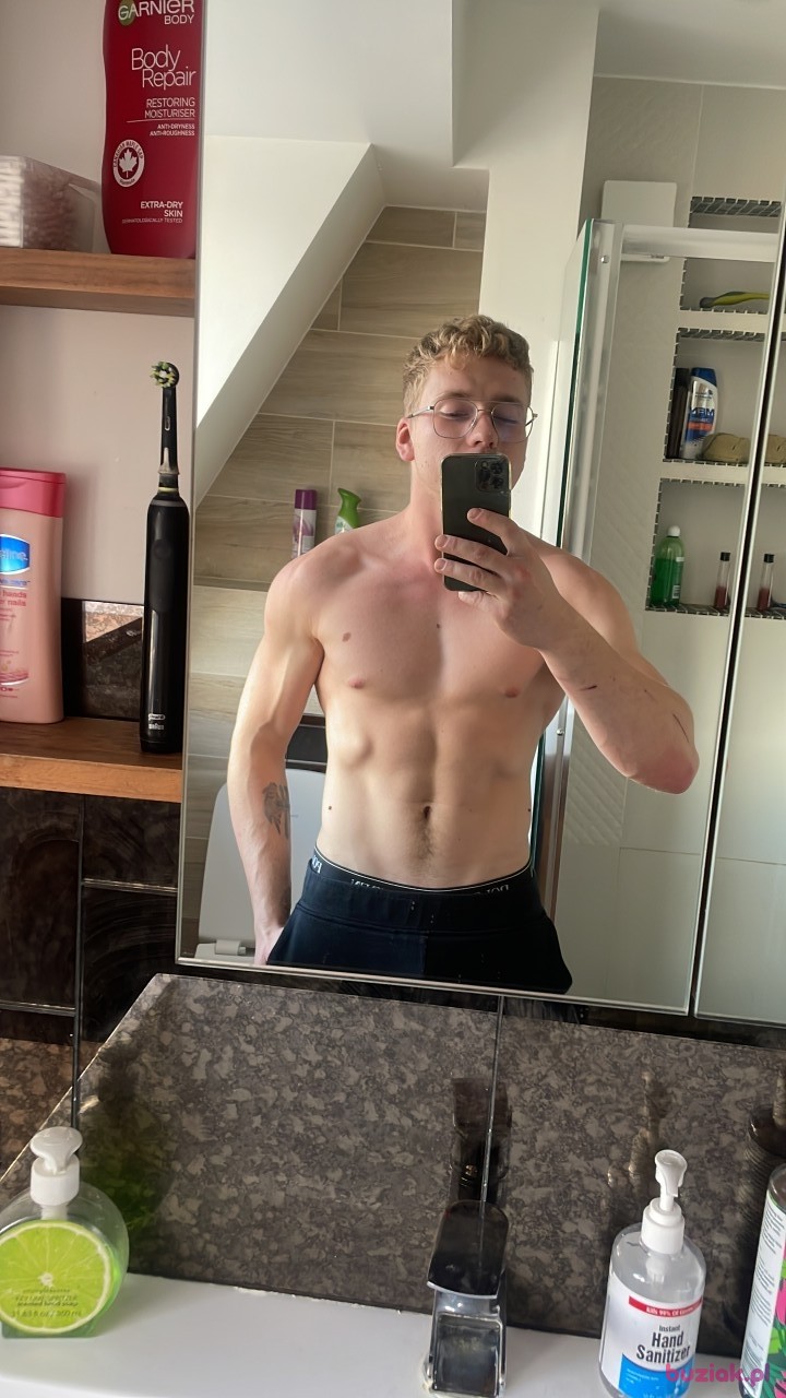 Piotrek, Male, 22, Westminster, Wielka Brytania: 1