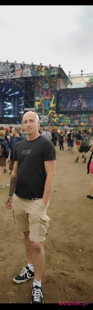 Robert, Mężczyzna, 44, Ramsey, Wielka Brytania: 1