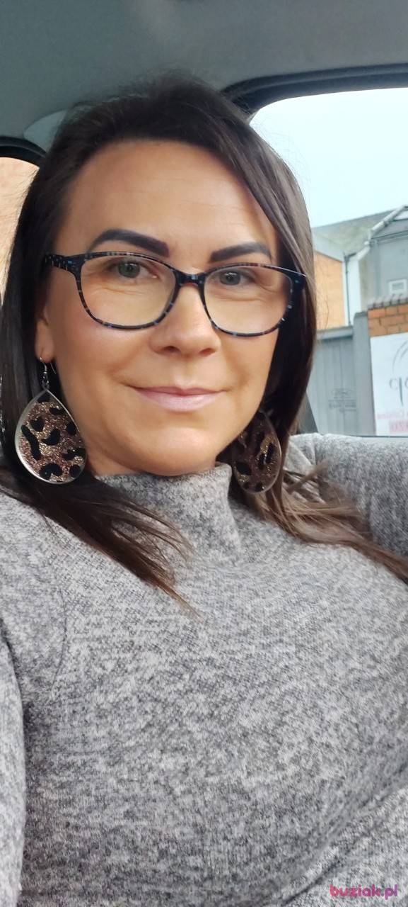Aga, Kobieta, 45, Chichester, Wielka Brytania: 1