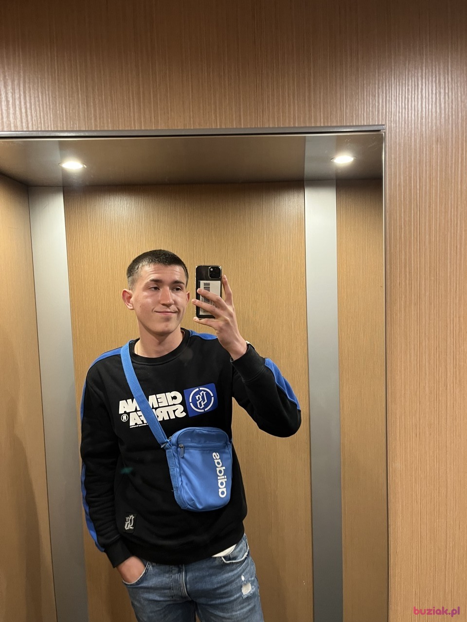 Omzi, Male, 20, Amsterdam, Holandia: 1