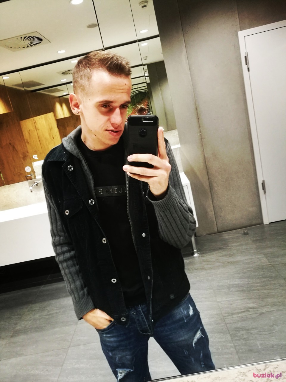 Viktor, Mężczyzna, 30, Warszawa, Polska, Zdjęcie: 1