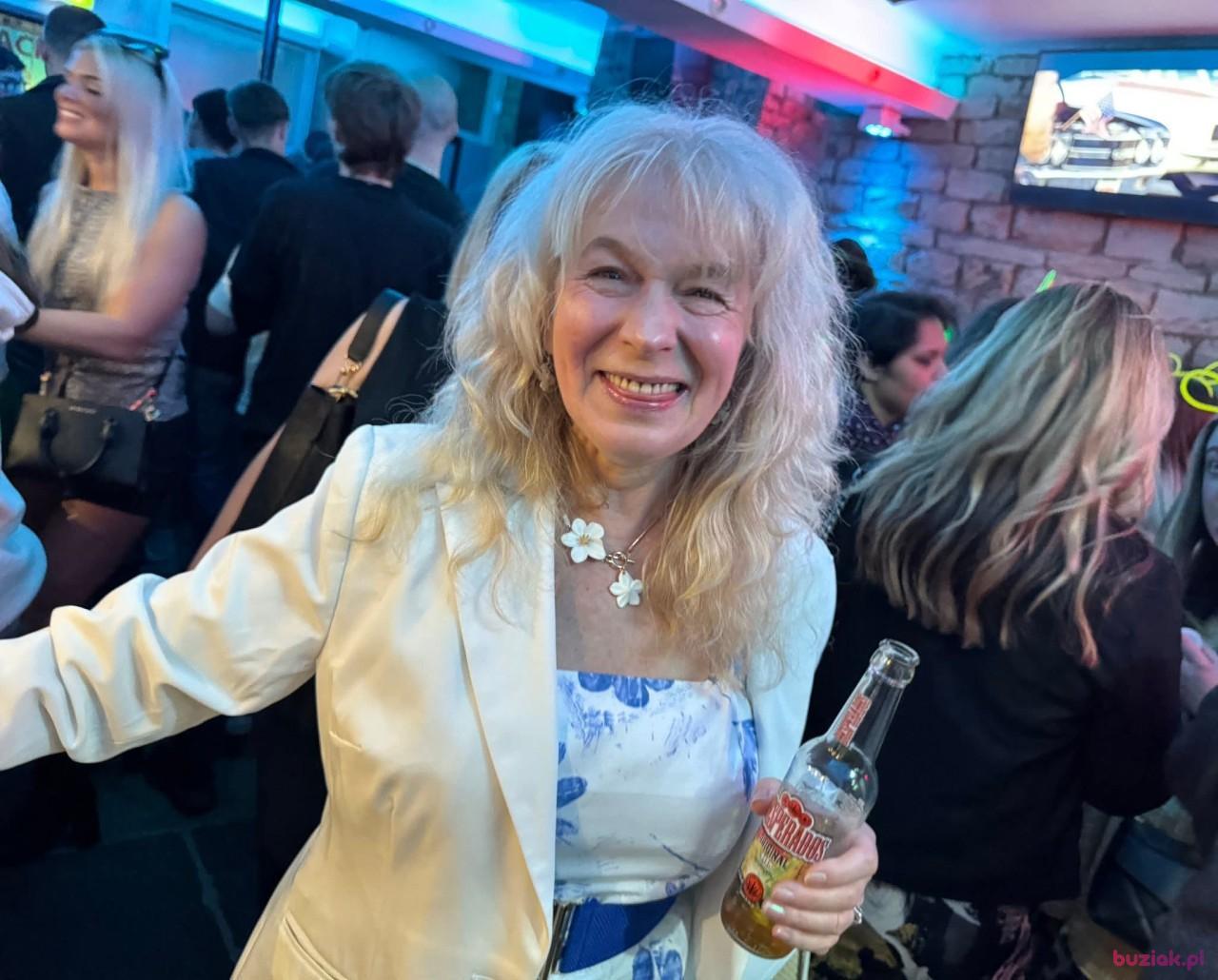 Alicja, Kobieta, 61, Burnley, Wielka Brytania, Zdjęcie: 1