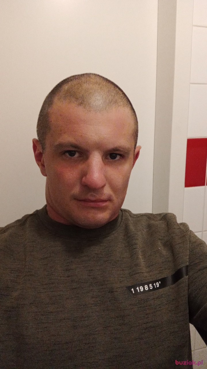 Adi, Male, 33, Warszawa, Polska: 1