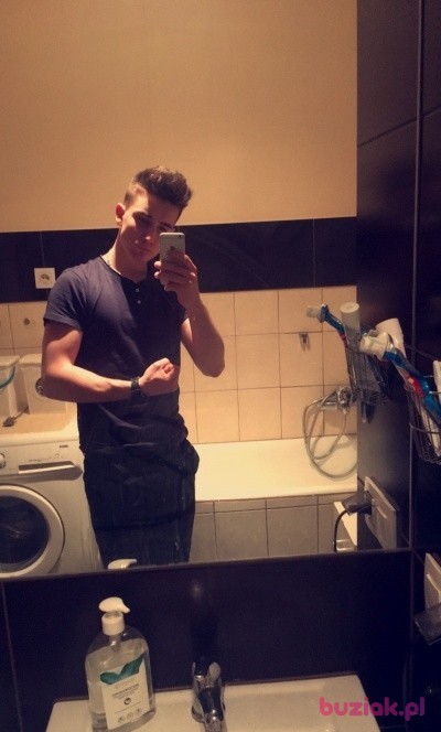 Szymon , Male, 29, Polska: 1