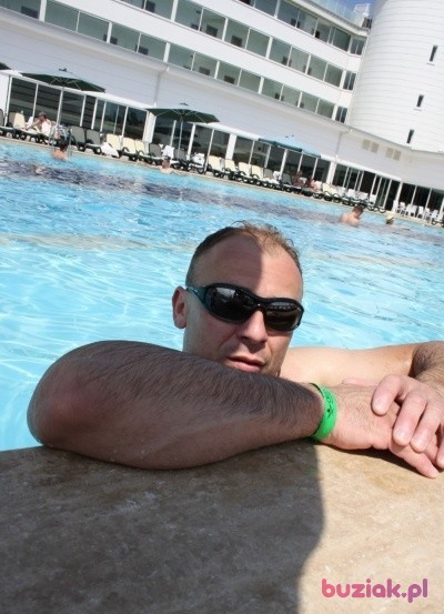 petr, Male, 52, Wielka Brytania: 1