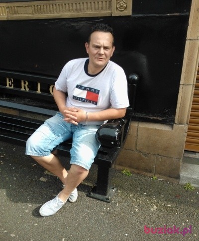 Robert, Male, 39, Wielka Brytania: 1