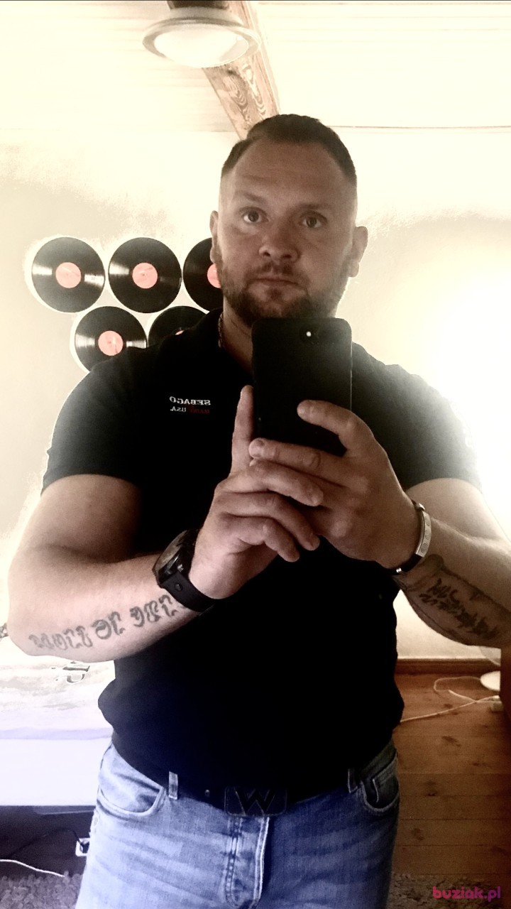 Mariusz, Mężczyzna, 39, Szwecja: 1