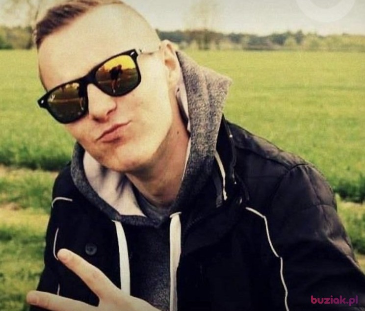 Tomek, Male, 33, Sandomierz, Polska: 1