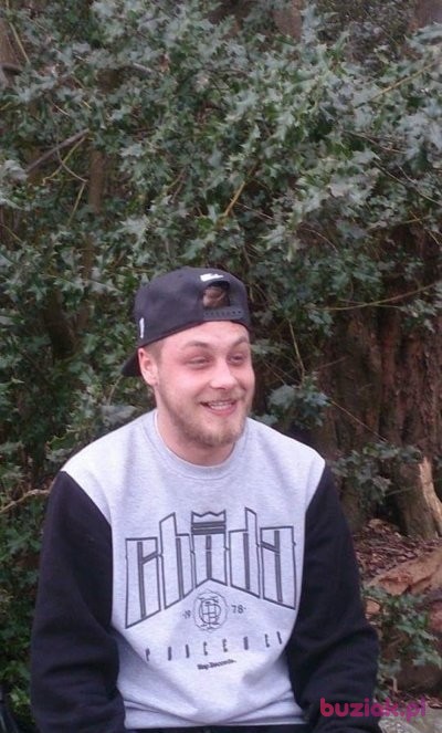 Mateusz, Male, 33, Wielka Brytania: 1