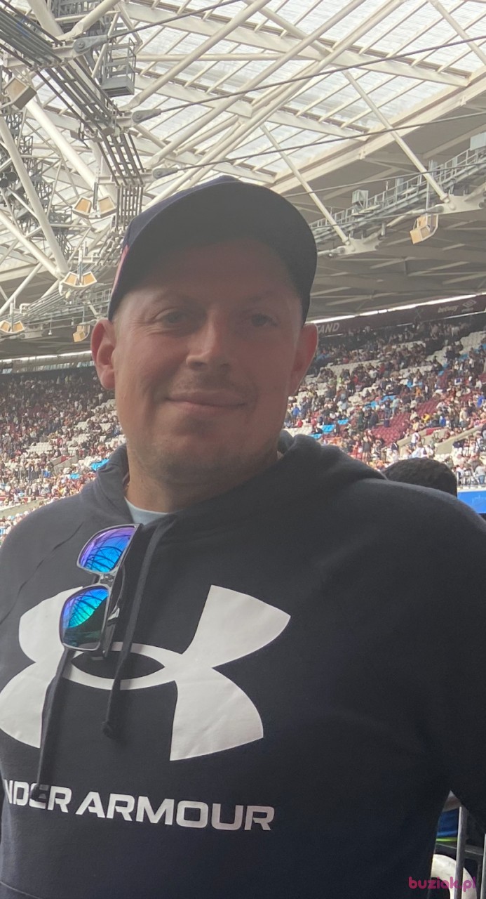 Artur, Male, 33, Polska: 1
