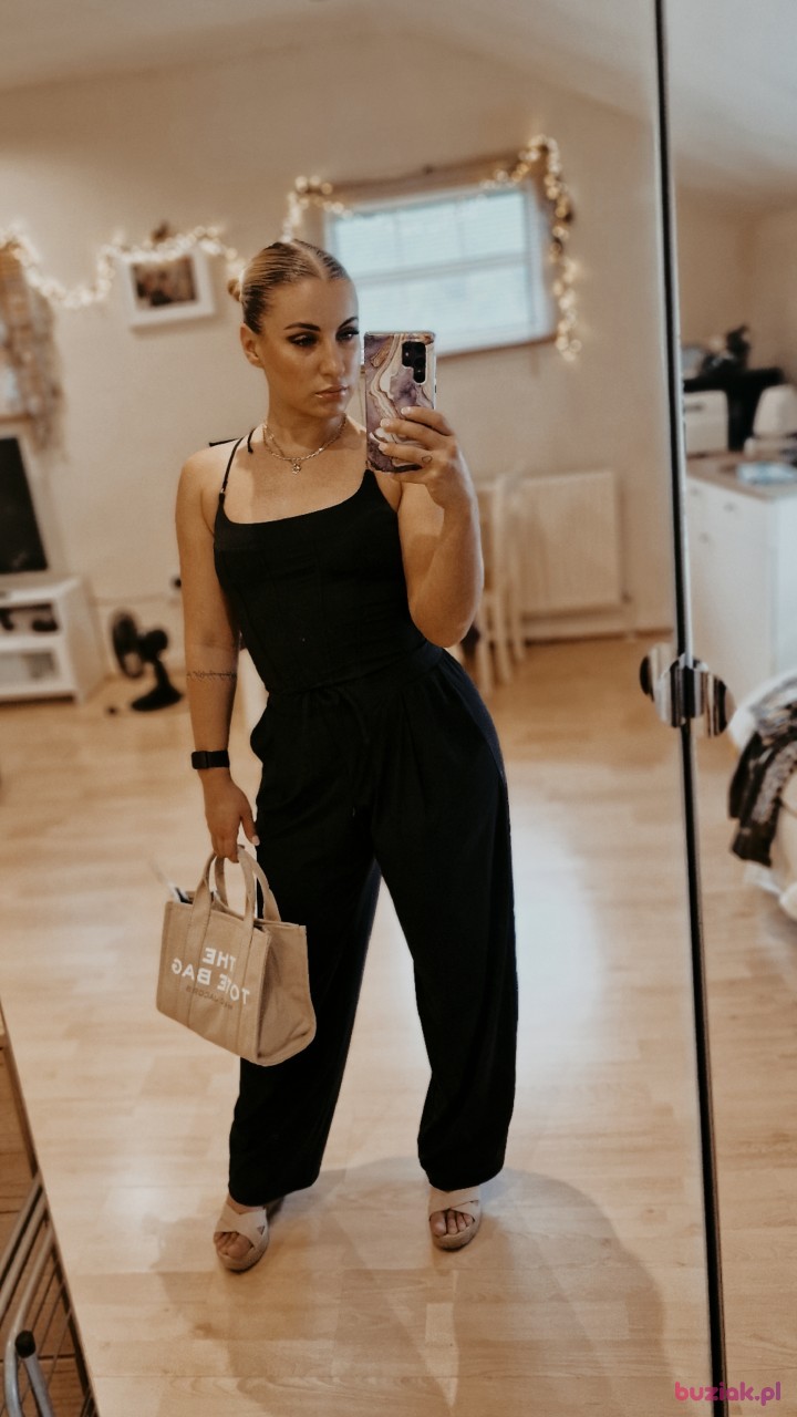 Marta, Kobieta, 34, Westminster, Wielka Brytania: 1