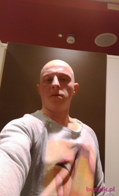 Tomasz, Male, 41, Wielka Brytania: 1