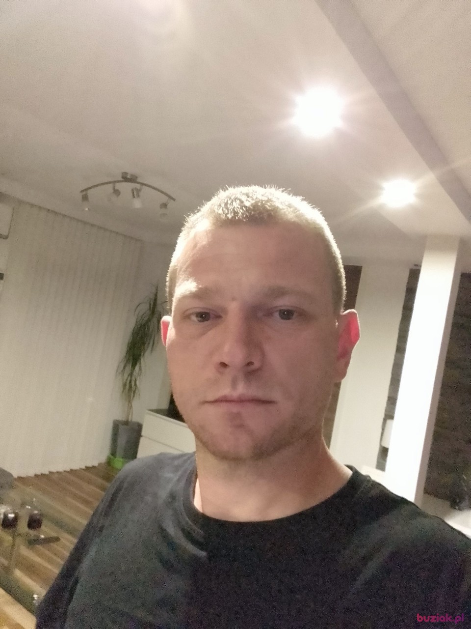 Remi, Mężczyzna, 44, Szwecja: 1