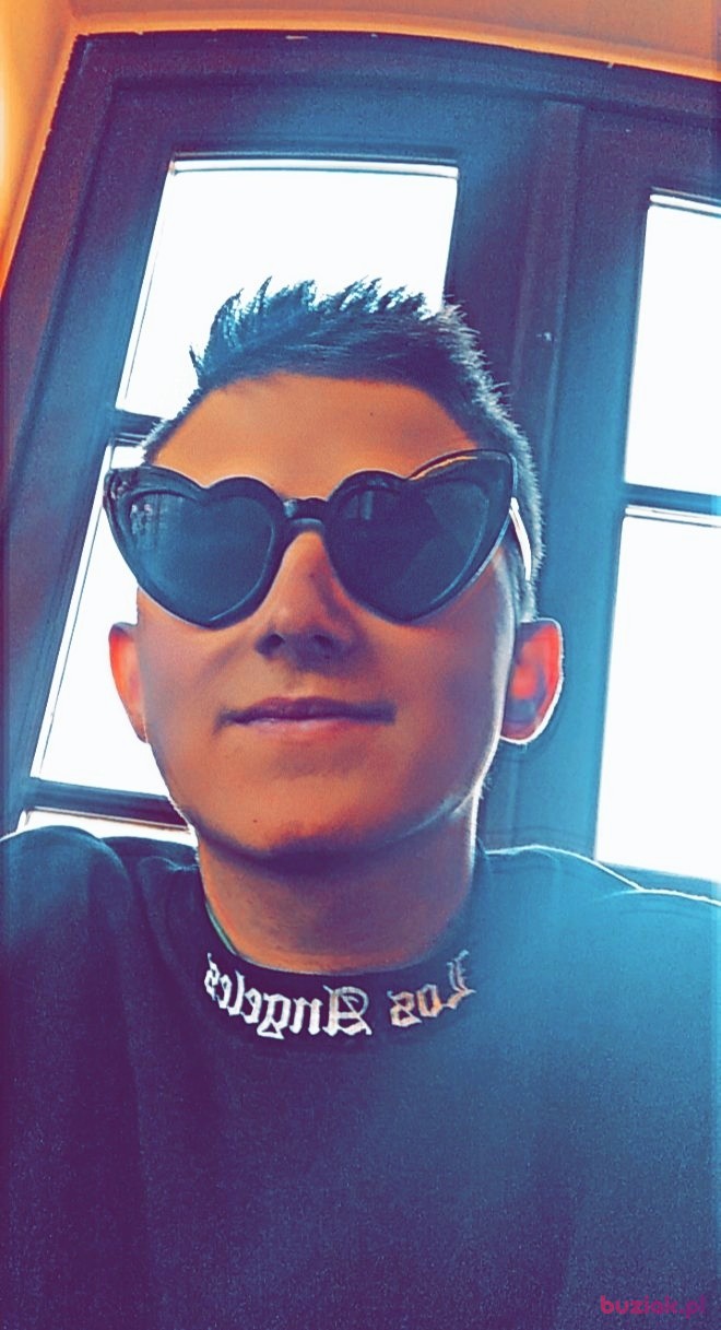 Dominik, Mężczyzna, 18, Piotrków Trybunalski, Polska: 1