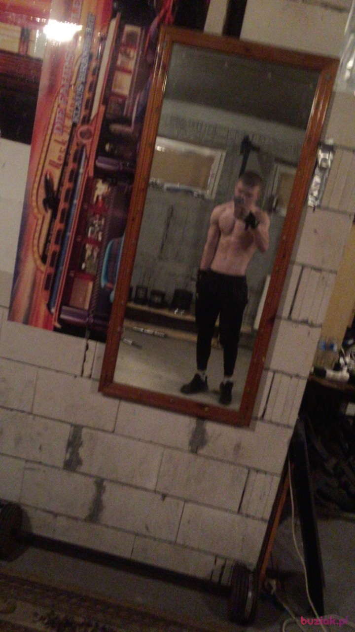 Krystian, Male, 27, Mielec, Polska: 1