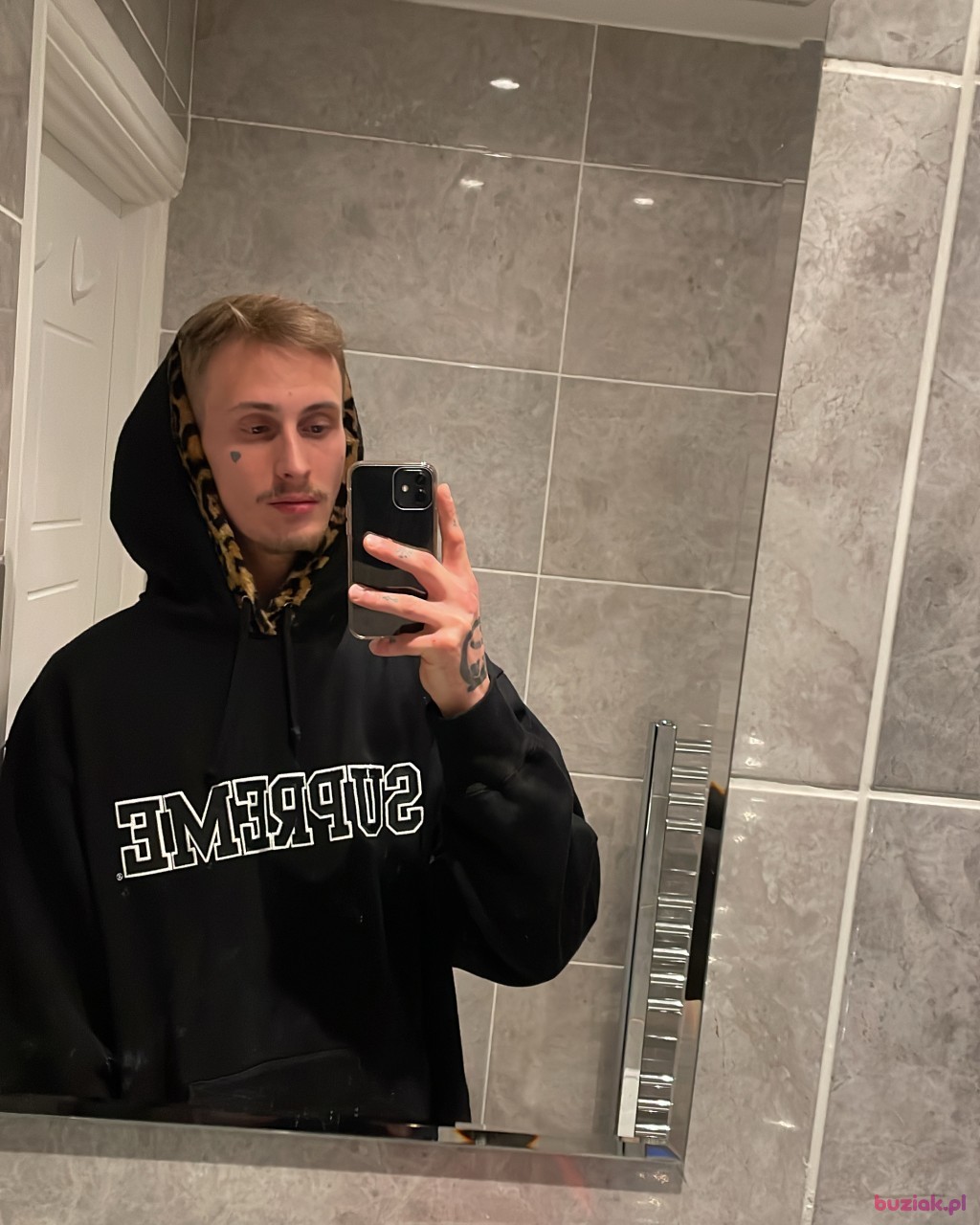 Macias, Mężczyzna, 24, Westminster, Wielka Brytania: 1