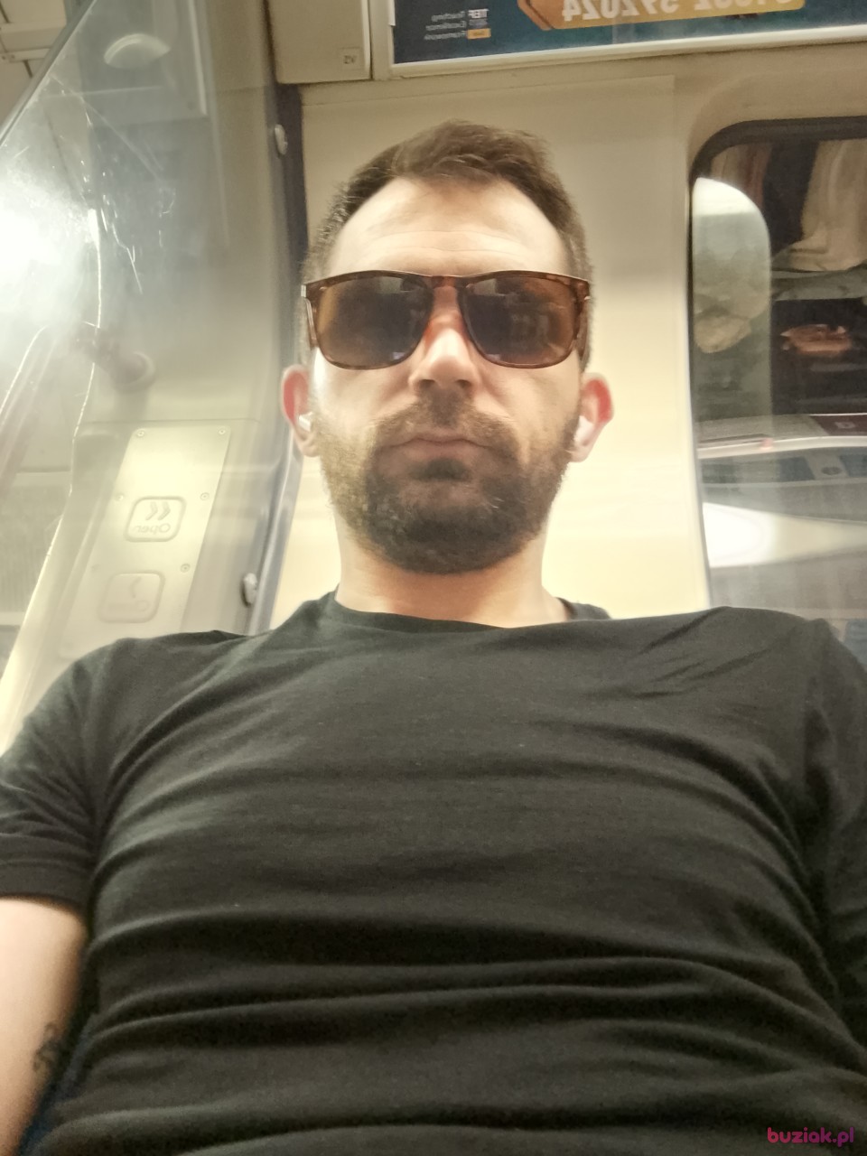 Ara, Mężczyzna, 32, Westminster, Wielka Brytania: 1