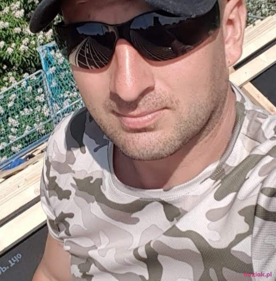 Kamil, Male, 43, Tees Grove, Wielka Brytania: 1