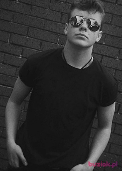 Tom, Male, 31, Wielka Brytania: 1