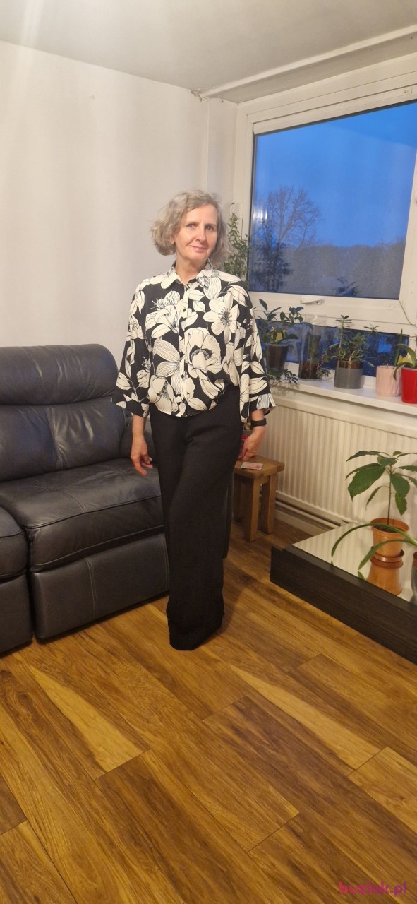 Jolanta, Kobieta, 58, Knebworth, Wielka Brytania: 1