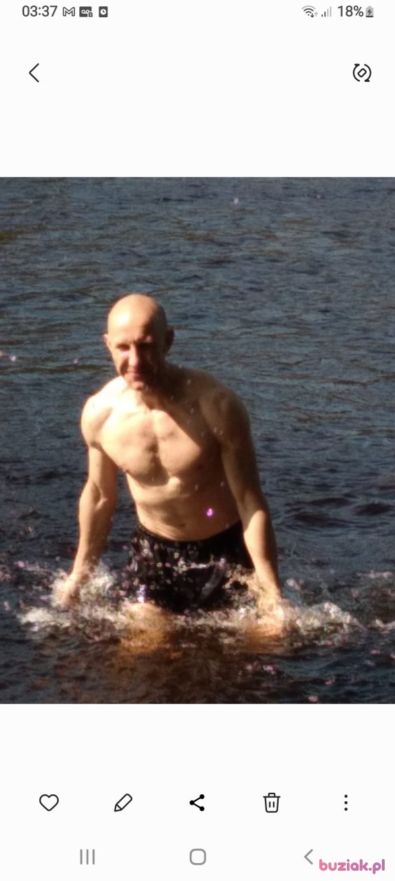 CHRIS, Male, 41, Inverness, Wielka Brytania: 1