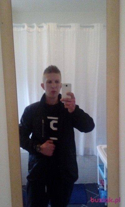 Wojtas, Male, 35, Carlton, Wielka Brytania: 1