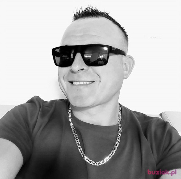 Kamil, Mężczyzna, 34, Wieluń, Polska: 1