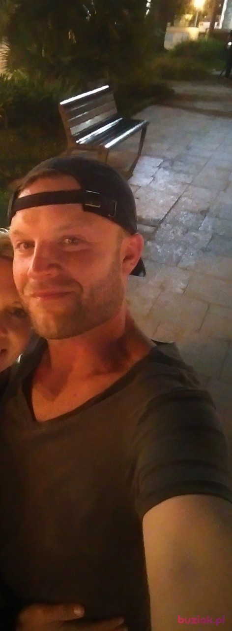 Mickeyeyes, Mężczyzna, 46, Wielka Brytania: 1