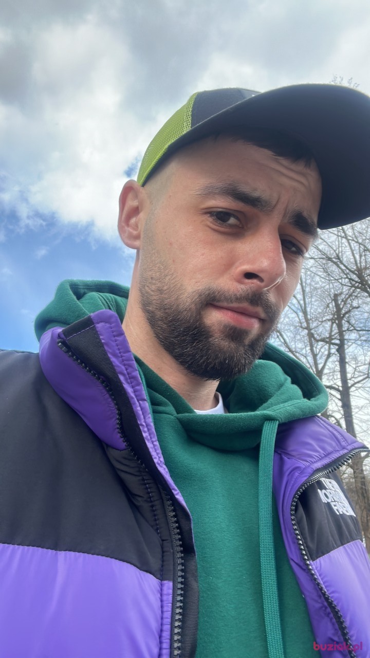 Adrian, Male, 31, Basingstoke, Wielka Brytania: 1