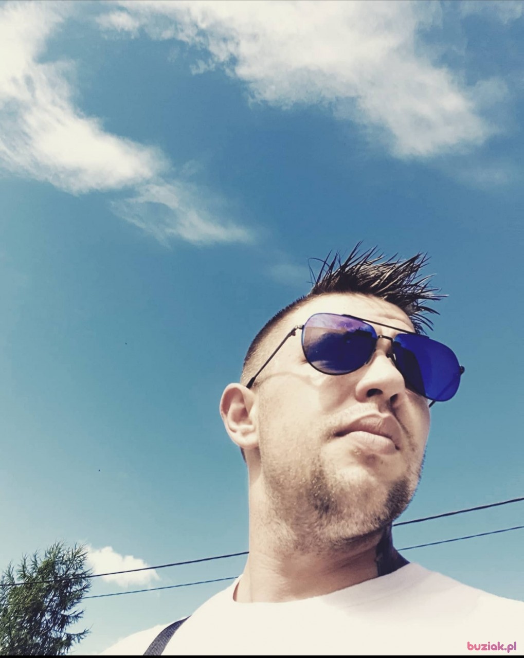 Adrk, Mężczyzna, 31, Gloucester, Wielka Brytania: 1