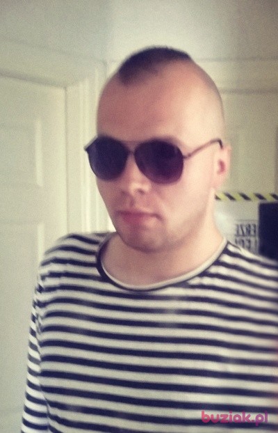 buszujacywzbozu, Male, 41, Wielka Brytania: 1