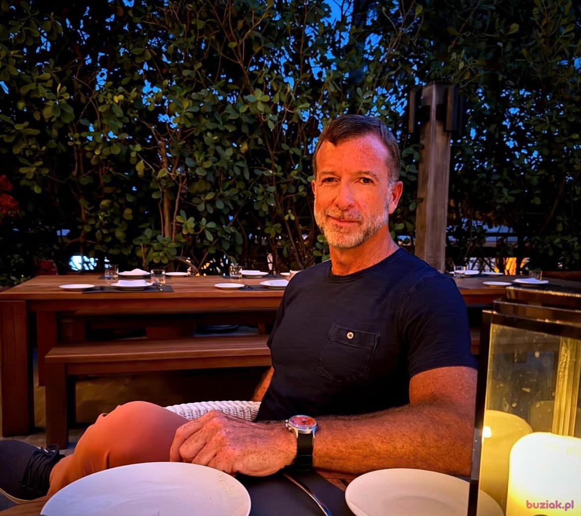John, Male, 58, Hamburg, Niemcy: 1