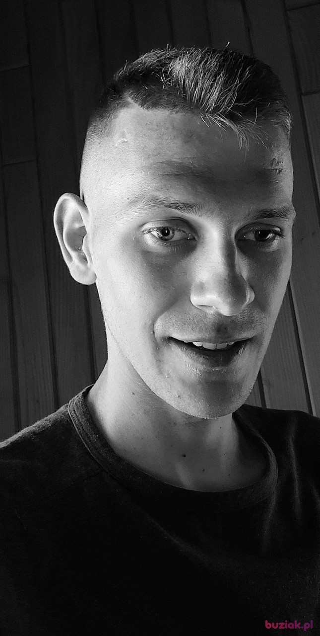 Adrian, Male, 30, Gorlice, Polska: 1