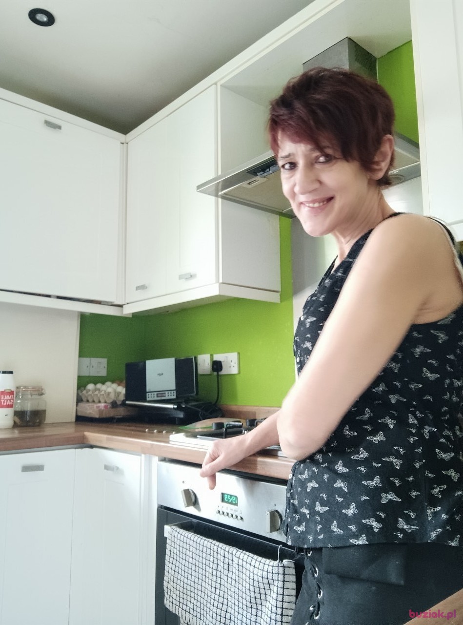 Grazyna, Female, 60, Wielka Brytania: 1
