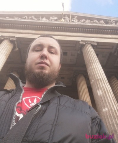 Wiktor992, Male, 32, Wielka Brytania: 1