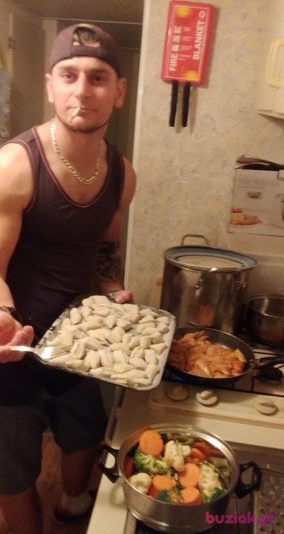 Emil, Mężczyzna, 32, Wielka Brytania, Zdjęcie: 2