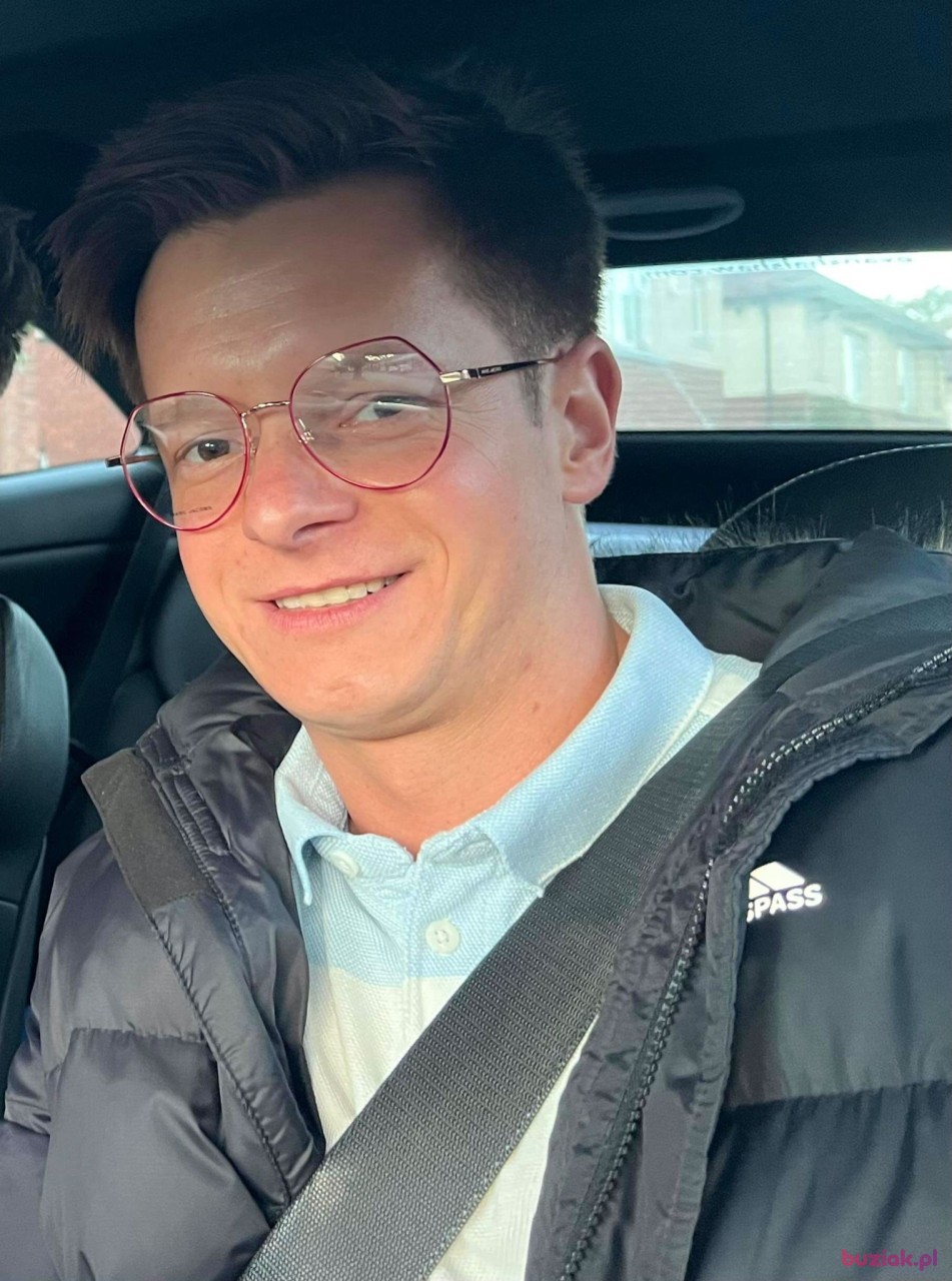 Waldi, Mężczyzna, 36, Wakefield, Wielka Brytania: 1