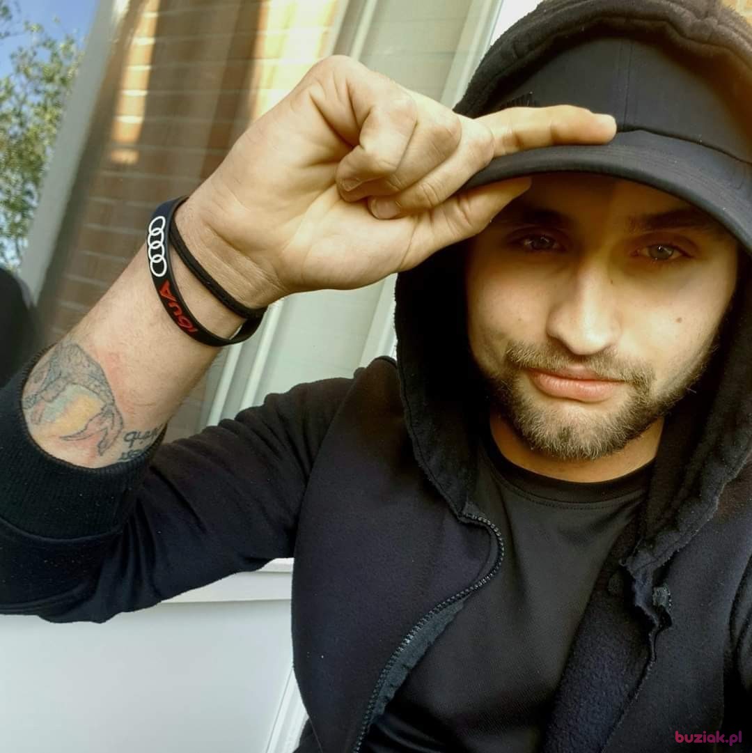 Robert, Male, 24, Duisburg, Niemcy: 1