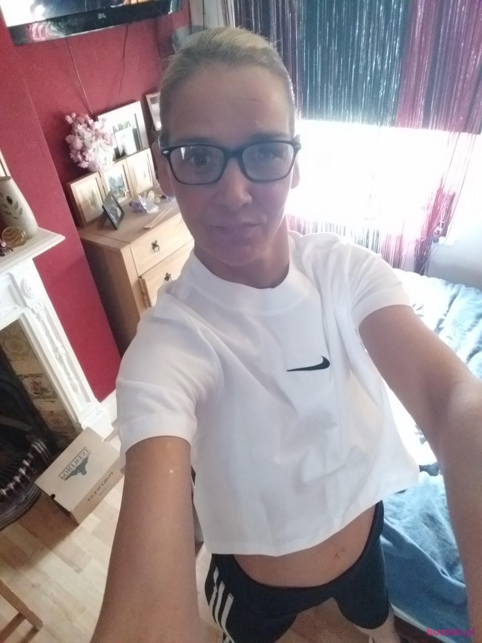 Marta, Kobieta, 43, Adamsdown, Wielka Brytania, Zdjęcie: 3