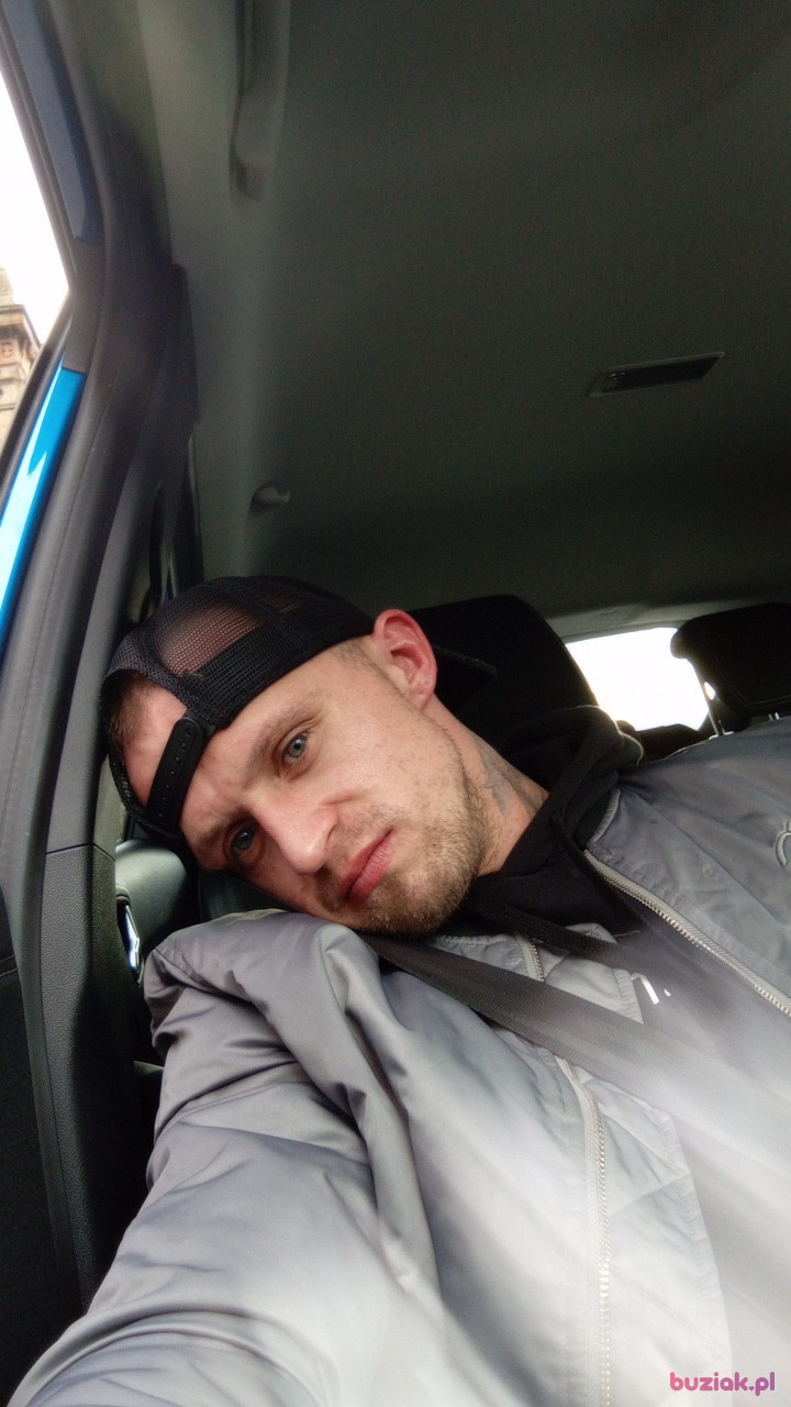 patryk, Mężczyzna, 32, Irlandia: 1