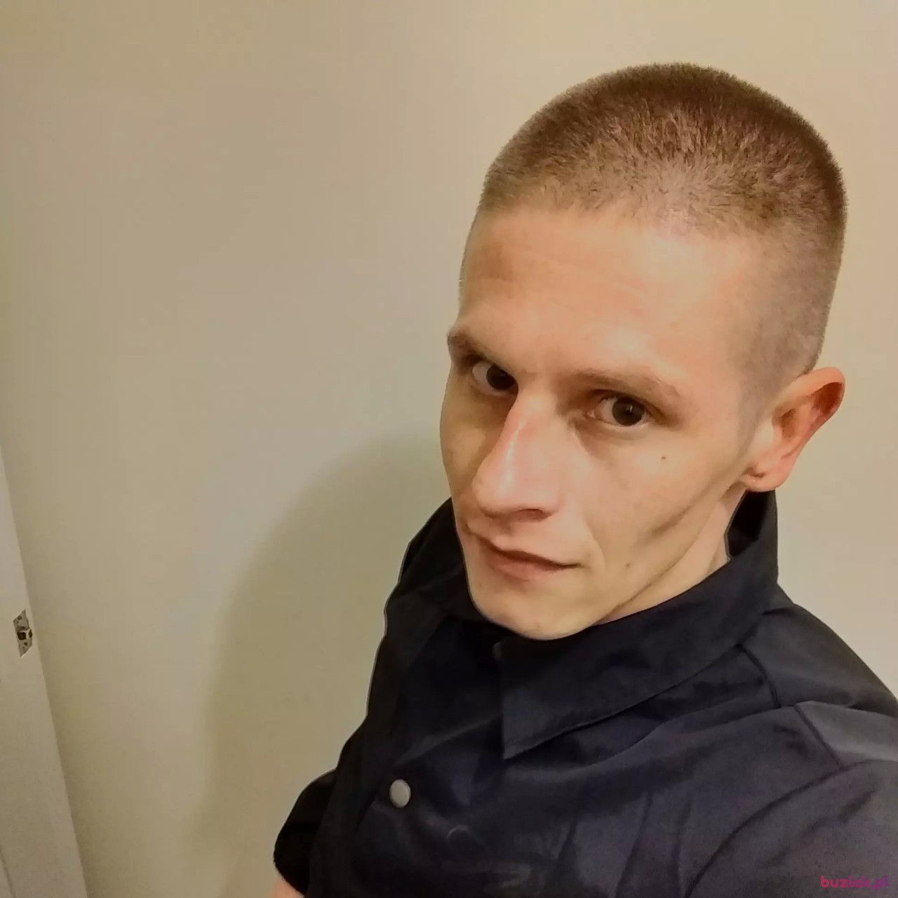 Przemytnik, Mężczyzna, 36, Wielka Brytania, Zdjęcie: 1