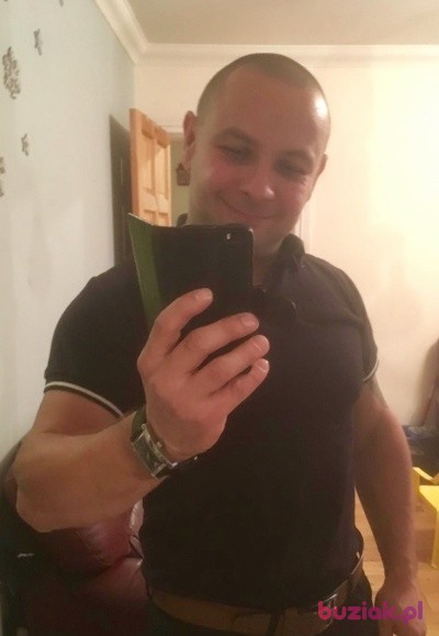 Pawel, Male, 42, Louth, Wielka Brytania: 1